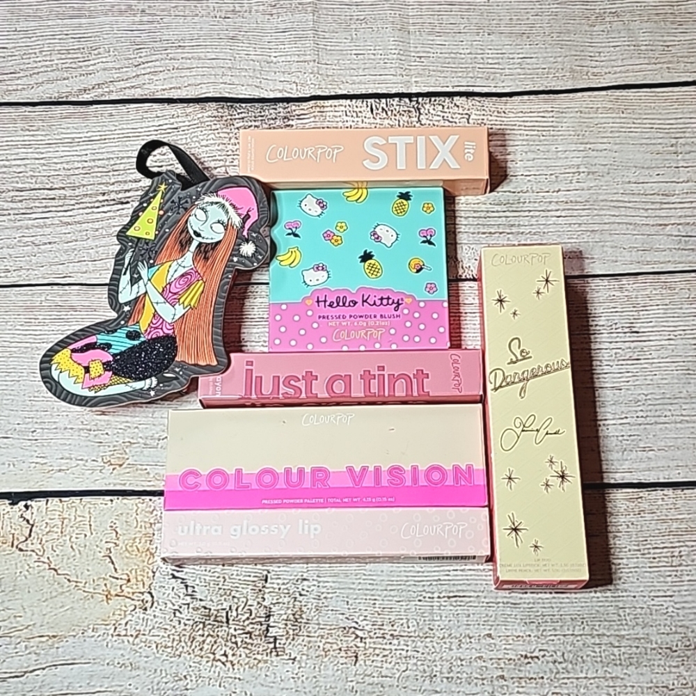 BNIB Colourpop Makeup Bundle